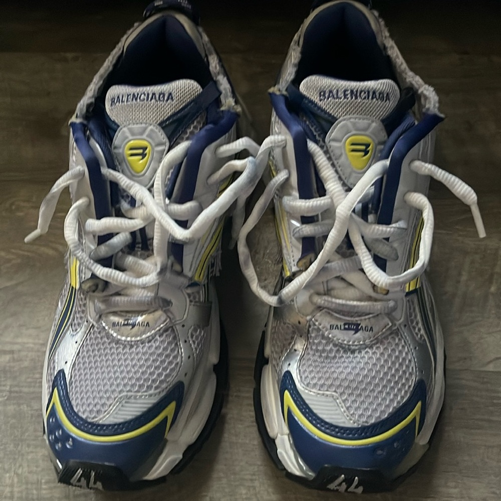 Men’s Balenciaga, running sneakers, size Euro 44=11